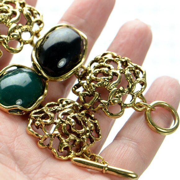 Kenneth Jay Lane KJL Resin Cabochon Toggle Bracelet - Picture 6 of 7